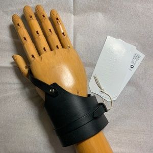 MARGIELA X H&M LEATHER WRISTBAND
